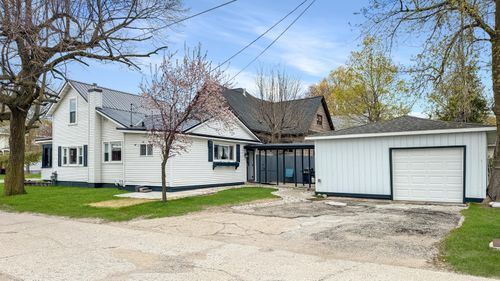 116 E Bremer St, Cadillac, MI, 49601-1402 | Card Image