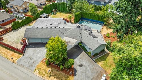 12433 Se 264th St, Kent, WA, 98030-7901 | Card Image
