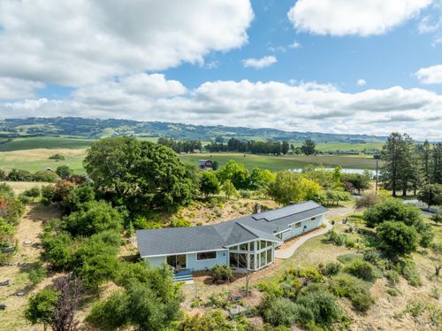100 Frances Way, Petaluma, CA, 94954 | Card Image