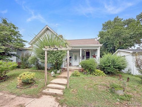 1115 S Carolina St, Louisiana, MO, 63353-2329 | Card Image