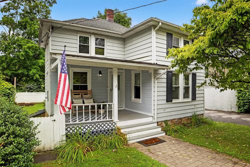 1777 Central St, Yorktown Heights, NY, 10598-4601 | Card Image