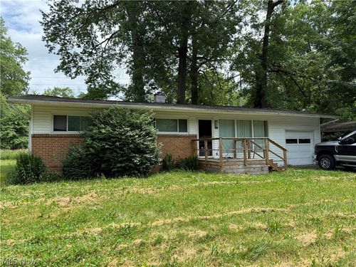 2368 Montgomery Avenue Nw, Warren, OH, 44485 | Card Image