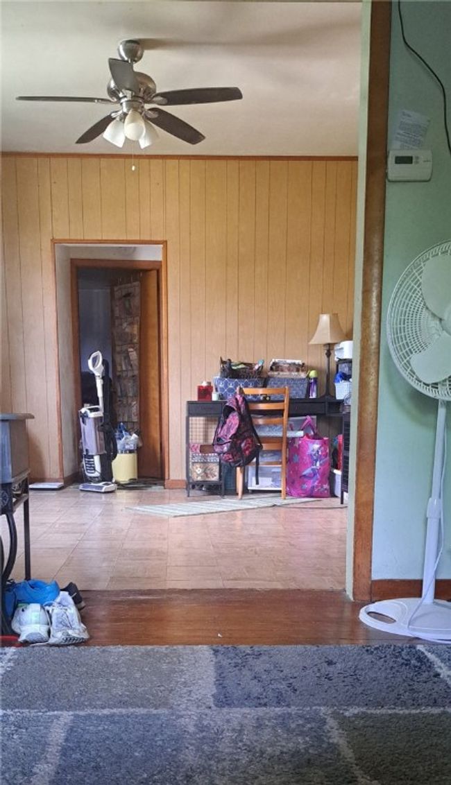 1017 Virginia St, House other with 4 bedrooms, 2 bathrooms and 3 parking in Jeannette PA | Image 9