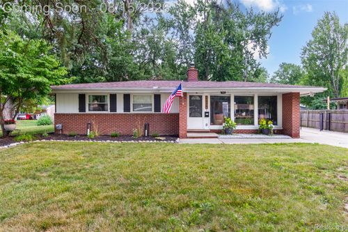 29604 Chelmsford Rd, Southfield, MI, 48076-5701 | Card Image