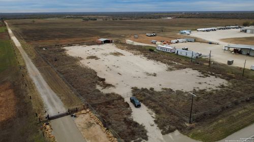 5337 W State Highway 97, Jourdanton, TX, 78026-4998 | Card Image