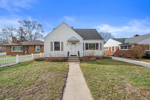 1901 74th Place, Kenosha, WI, 53143 | Card Image