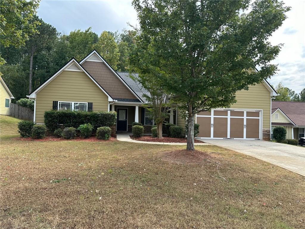 Castle Top Ln, Lawrenceville, GA 30045