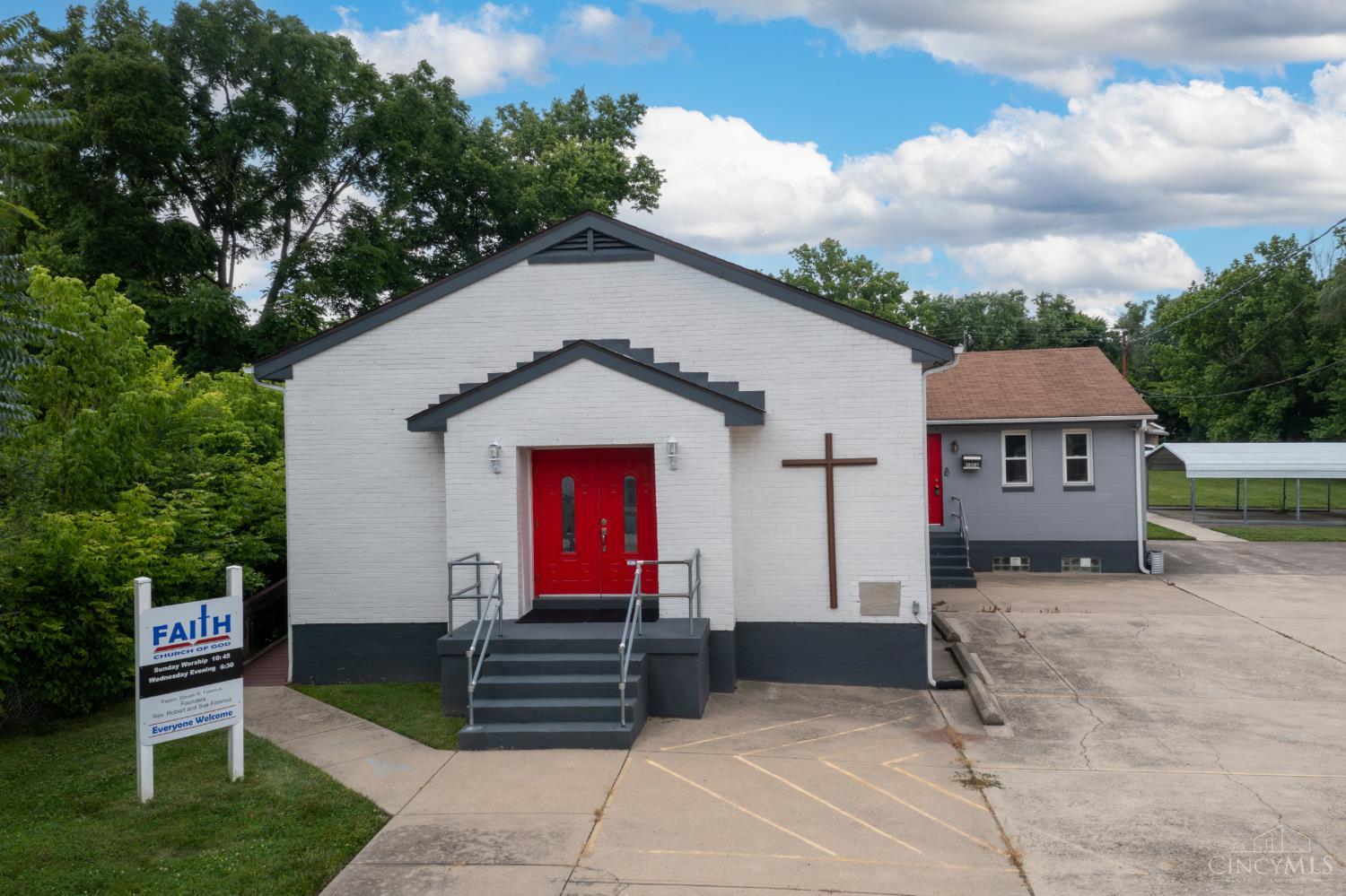 Commercial Sale in Lincoln Heights 2