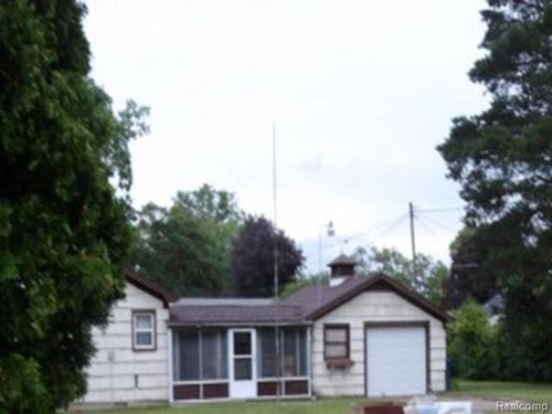 3300 Cherry St, Saginaw, MI, 48601-6355 | Card Image