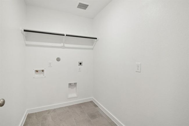 Photo is not of the actual home but is an inspirational photo of builder’s model home and may depict options, furnishings, and/or decorator features that are not included. | Image 20