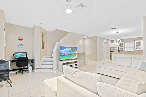 2003-1033 Ne 17th Way, Fort Lauderdale, FL, 33304-2458 | Card Image