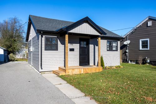 752 St Marys St, Peterborough, ON, K9J4H2 | Card Image