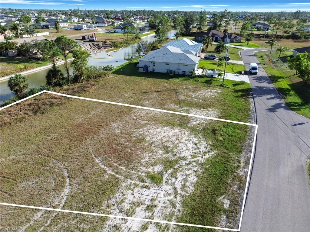 Land in CAPE CORAL 4