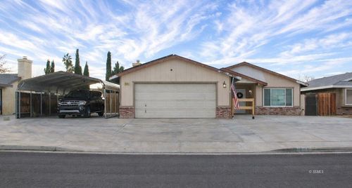 609 S Sorrel St, Ridgecrest, CA, 93555-5315 | Card Image