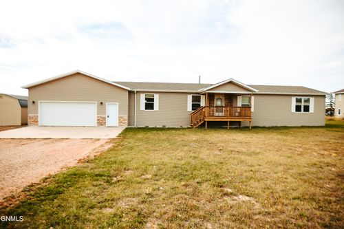 14 Sunrise Estates Rd, Watford City, ND, 58854-9267 | Card Image