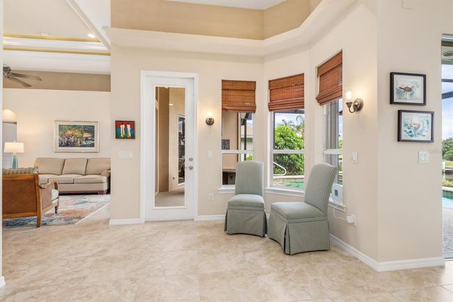 Additional dining space | Image 14