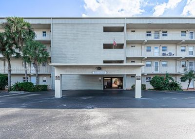 2030 - 130 Ne 26th Ave, Condo with 1 bedrooms, 1 bathrooms and null parking in Boynton Beach FL | Image 1