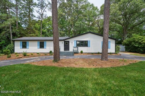 420 S Ashe St, Southern Pines, NC, 28387-6003 | Card Image