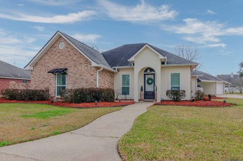 1745 E Nelson St, Gonzales, LA, 70737-4996 | Card Image