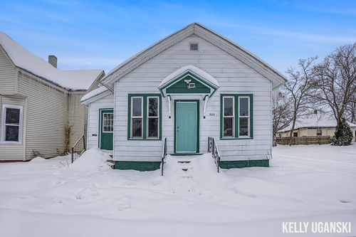 320 Myrtle Ave, Muskegon, MI, 49442-3212 | Card Image