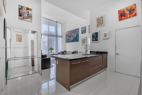 2813-475 Brickell Ave, Miami, FL, 33131-2596 | Card Image