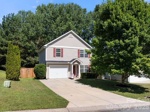 1429 River Run Rd, Lowell, NC, 28098-1322 | Card Image