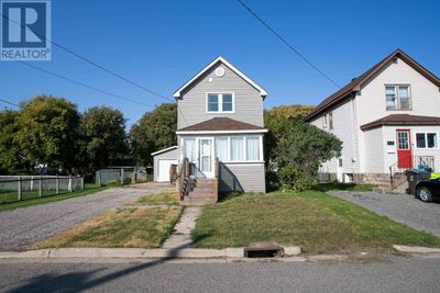 295 Gillies St, Home with 3 bedrooms, 1 bathrooms and null parking in Sault Ste. Marie ON | Image 2