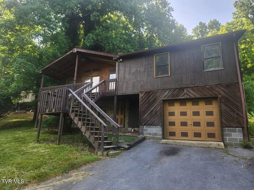1111 Berry Rd, Elizabethton, TN, 37643-3445 | Card Image
