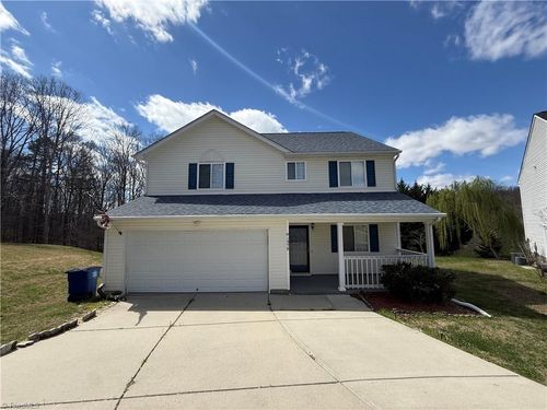 1570 Rockingham Drive, Winston Salem, NC, 27103 | Card Image