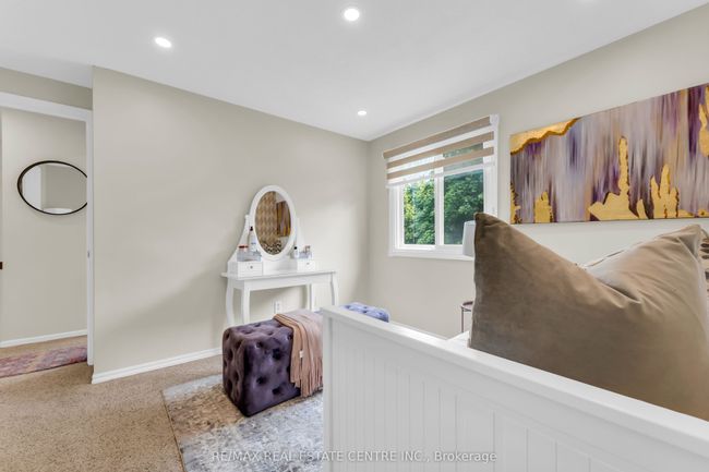 22 Fanshawe Dr, House attached with 4 bedrooms, 3 bathrooms and 2 parking in Brampton ON | Image 20