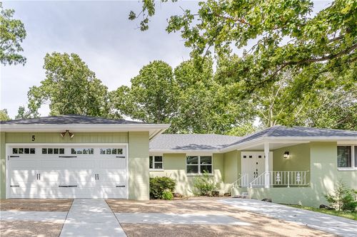 5 Abingdon Ln, Bella Vista, AR, 72715-6234 | Card Image