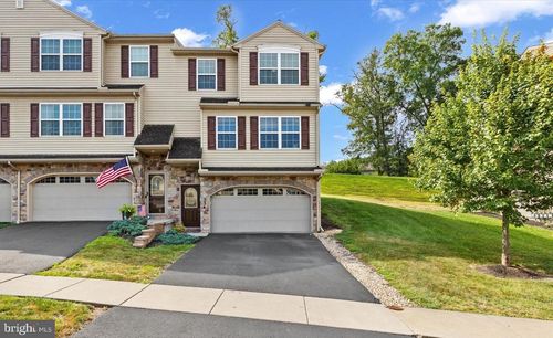 334 Weatherstone Dr, NEW CUMBERLAND, PA, 17070-2881 | Card Image