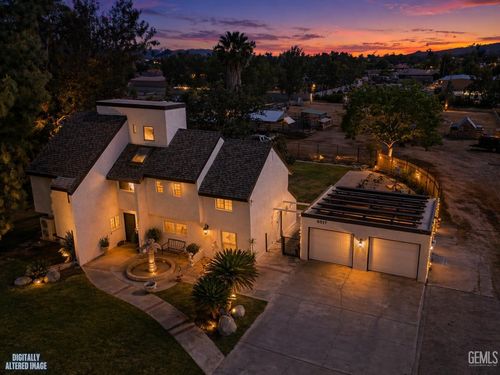 9517 Eucalyptus Dr, Bakersfield, CA, 93306-6782 | Card Image