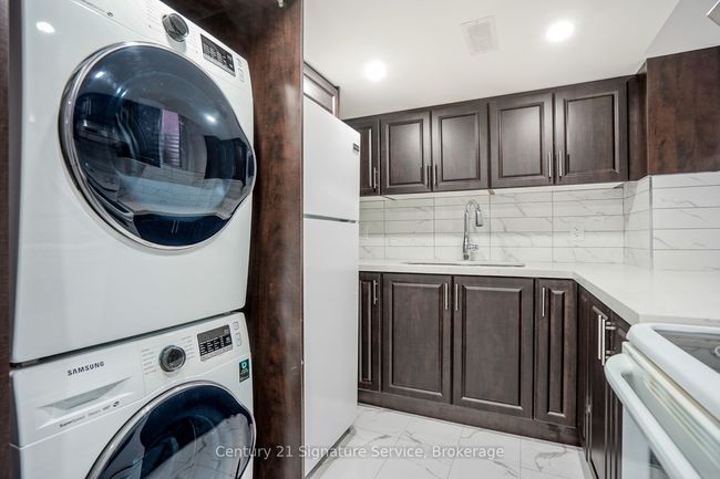 2 - 27 Braddock Dr, House other with 2 bedrooms, 1 bathrooms and 1 parking in Brampton ON | Image 13