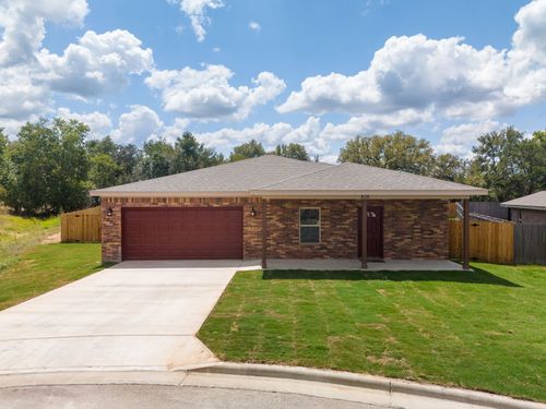 828 Elijah Ln, Lampasas, TX, 76550-3868 | Card Image