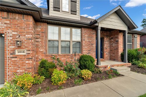 1016 Marbella Ct, Cave Springs, AR, 72718-5510 | Card Image