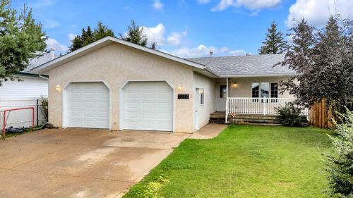 5220 47 Street, Clive, AB, T0C0Y0 | Card Image