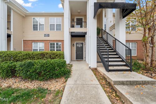 102-2510 Huntscroft Lane, Raleigh, NC, 27617 | Card Image