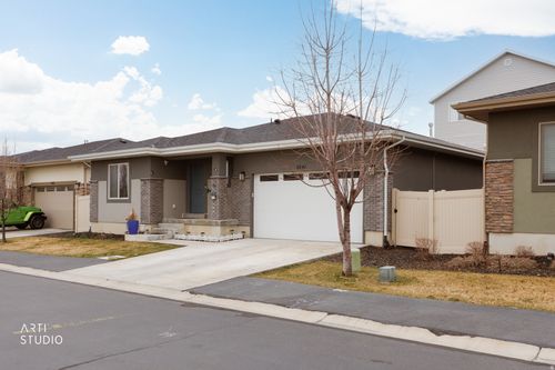 102-7841 W Walk About Way, Magna, UT, 84044-1737 | Card Image