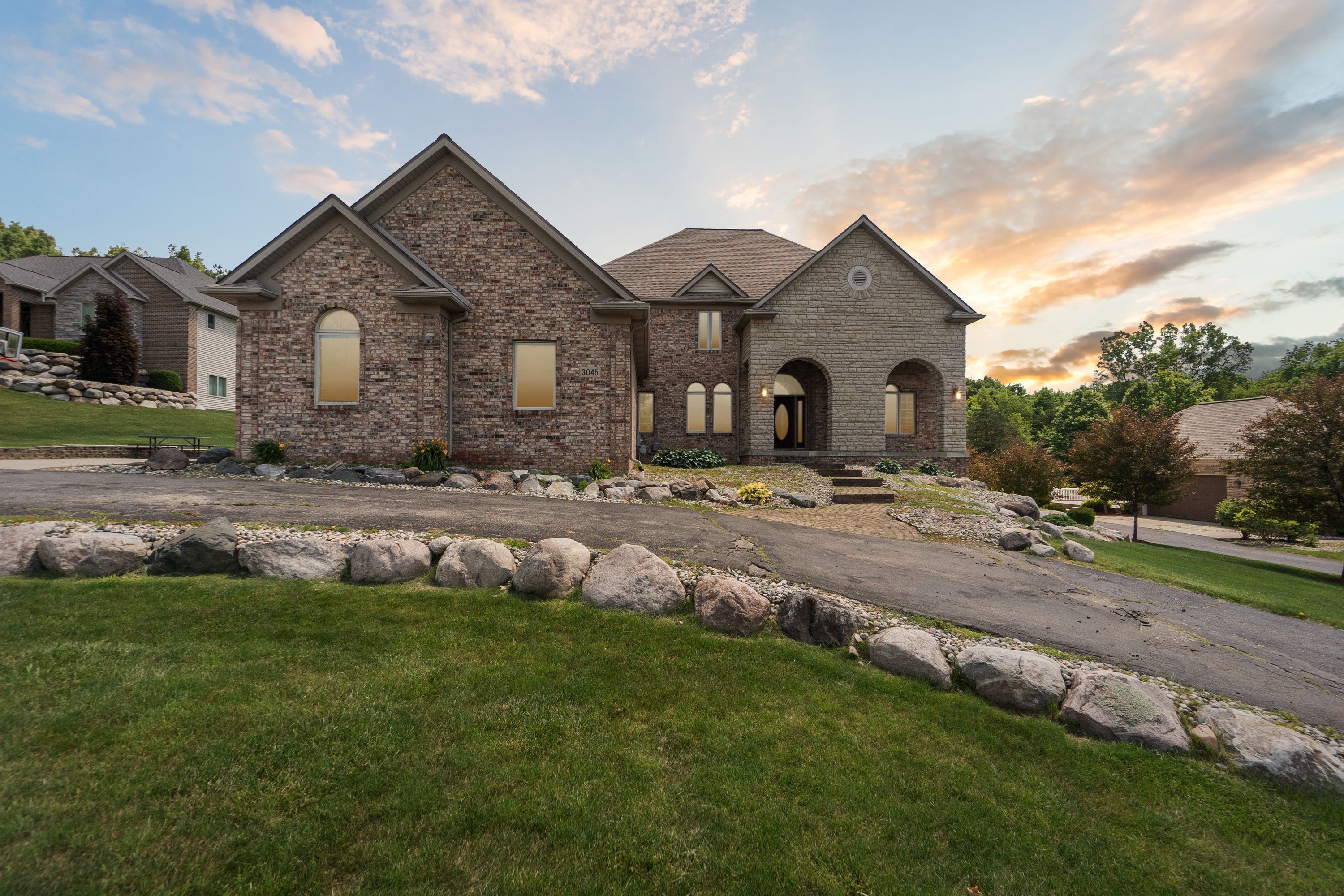 Shyre Cir, Davison, MI 48423