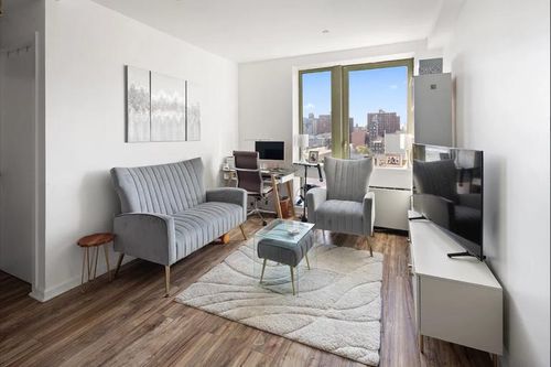 7d-2132 2nd Ave, New York, NY, 10029-3375 | Card Image