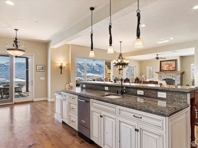 5932 Big Horn Pkwy, House other with 7 bedrooms, 6 bathrooms and 3 parking in Eden UT | Image 16
