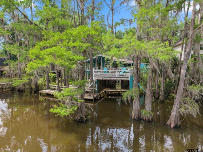 230 W Sesame St, House other with 3 bedrooms, 2 bathrooms and null parking in Karnack TX | Image 18