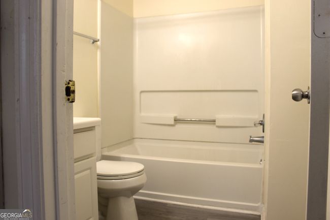 2116 Charter Ln, Townhouse with 3 bedrooms, 3 bathrooms and null parking in Lithonia GA | Image 8