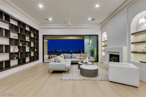 2104 Hot Oak Ridge St, Las Vegas, NV, 89134-5518 | Card Image