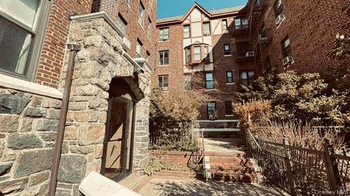 a101-160-15 Powells Cove Blvd, Beechhurst, NY, 11357-1366 | Card Image