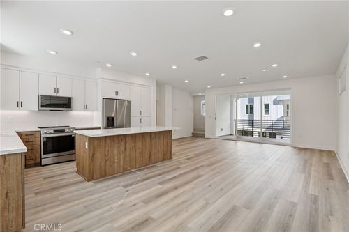 1693 Coral Sea Ln, San Pedro, CA, 90732-6110 | Card Image