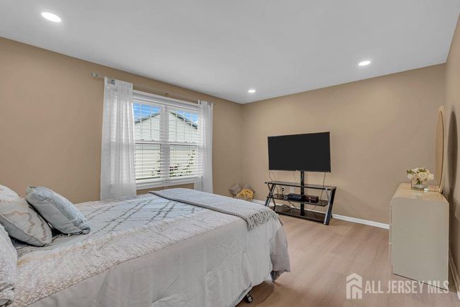 51 Sturbridge Dr, House other with 5 bedrooms, 4 bathrooms and null parking in Piscataway NJ | Image 40