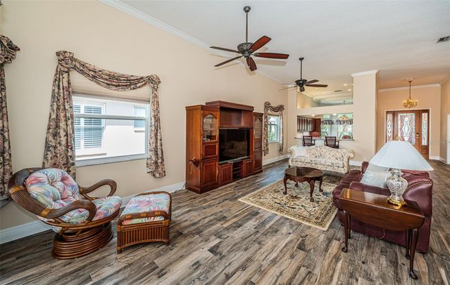1522 Riverdale Dr, House other with 2 bedrooms, 2 bathrooms and null parking in OLDSMAR FL | Image 4
