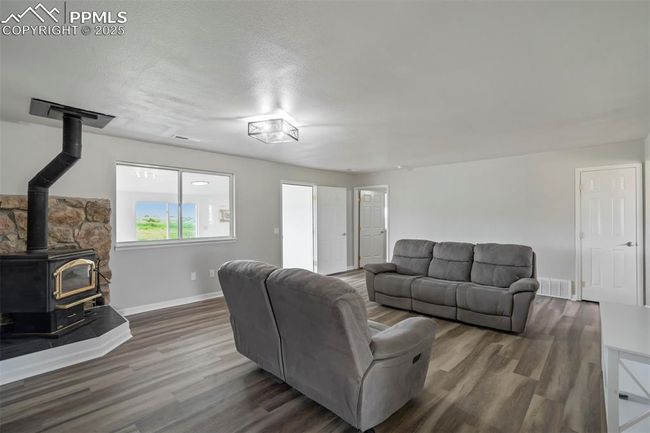 26965 Judge Orr Rd, House other with 3 bedrooms, 2 bathrooms and 14 parking in Calhan CO | Image 5